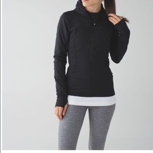 Reversible Black lululemon in flux jacket